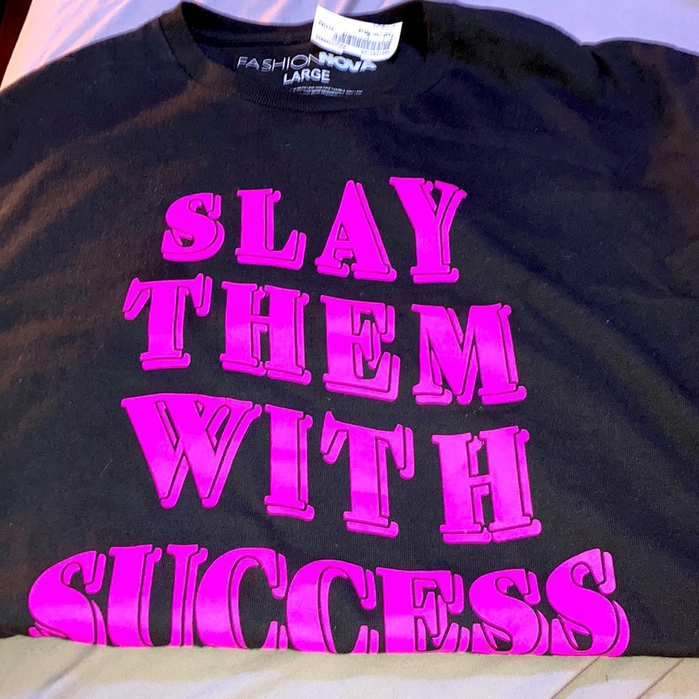 Fashion Nova shirt🖤💖 - Picture 4 of 6